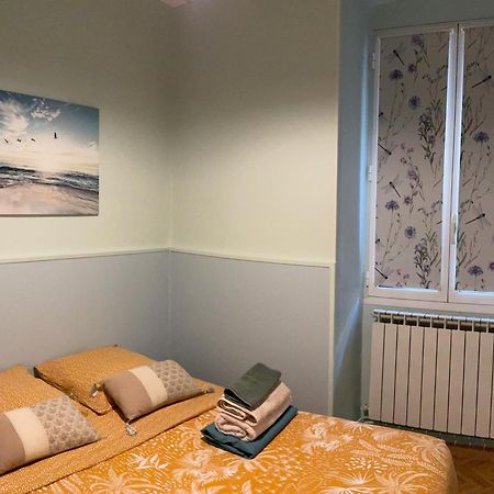 Appartement Cosy - 2 Chambres, Situe En Centre Ville Nice Exterior photo